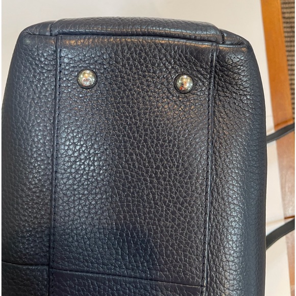 Radley London deep navy blue crossbody bag with hand strap - Picture 7 of 15